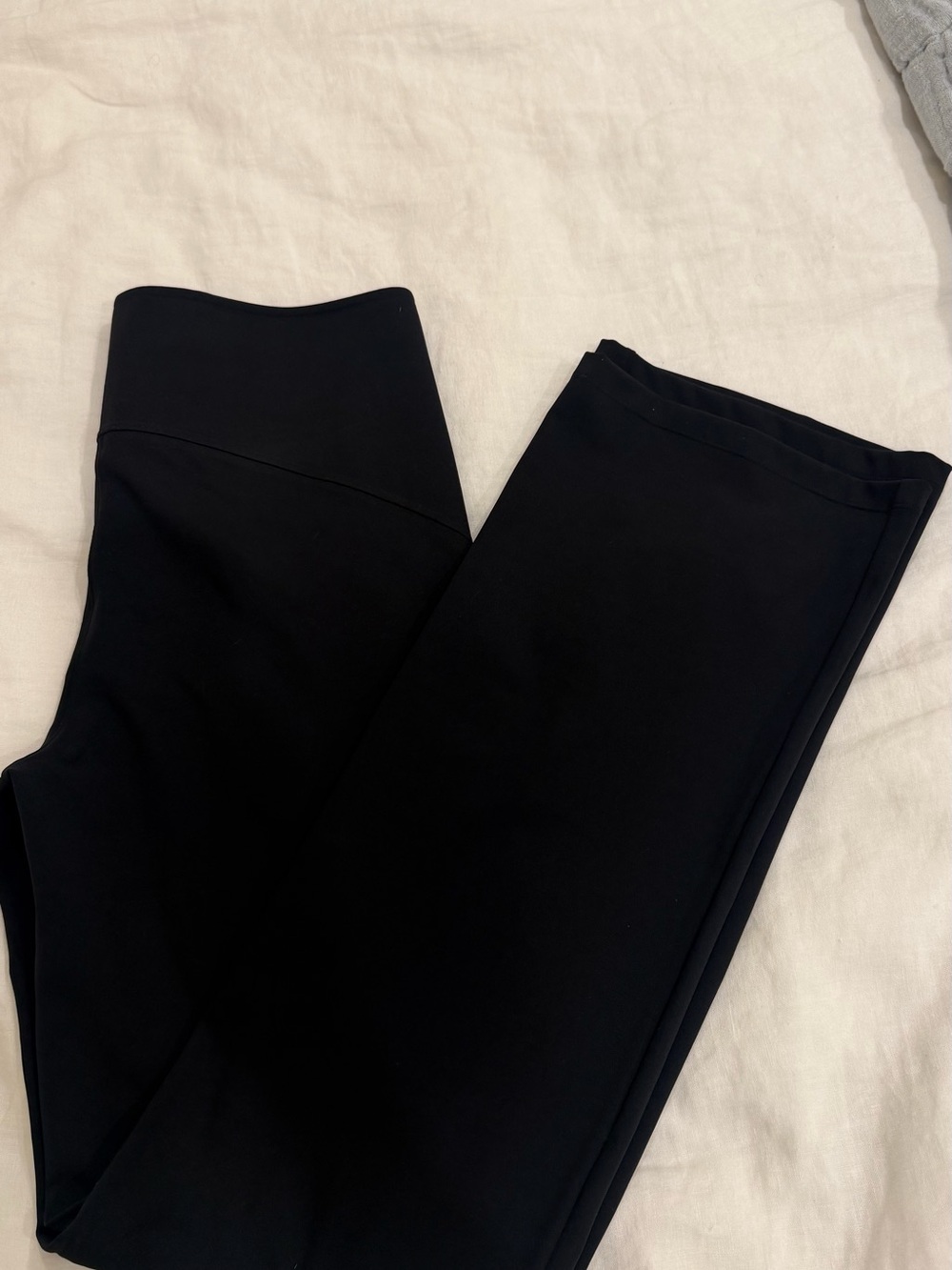 lululemon- Black Women's High-Waist Straight Leg Pants